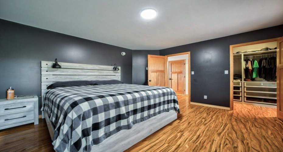 2222 TWP RD 7-5, Lundbreck, Alberta T0K 0H0, 4 Bedrooms Bedrooms, ,2 BathroomsBathrooms,Residential,For Sale,TWP RD 7-5,A2290998