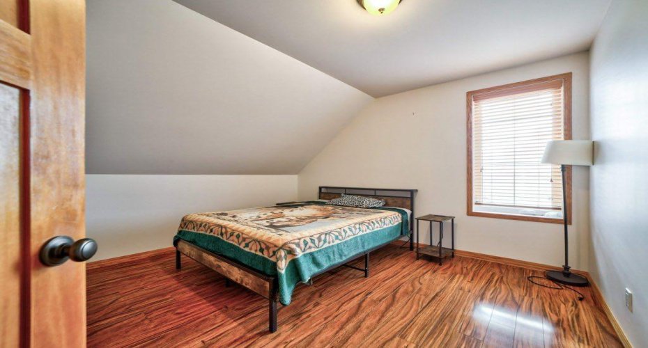 2222 TWP RD 7-5, Lundbreck, Alberta T0K 0H0, 4 Bedrooms Bedrooms, ,2 BathroomsBathrooms,Residential,For Sale,TWP RD 7-5,A2290998