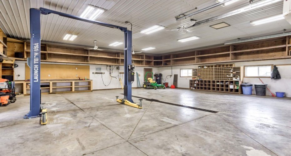 2222 TWP RD 7-5, Lundbreck, Alberta T0K 0H0, 4 Bedrooms Bedrooms, ,2 BathroomsBathrooms,Residential,For Sale,TWP RD 7-5,A2290998