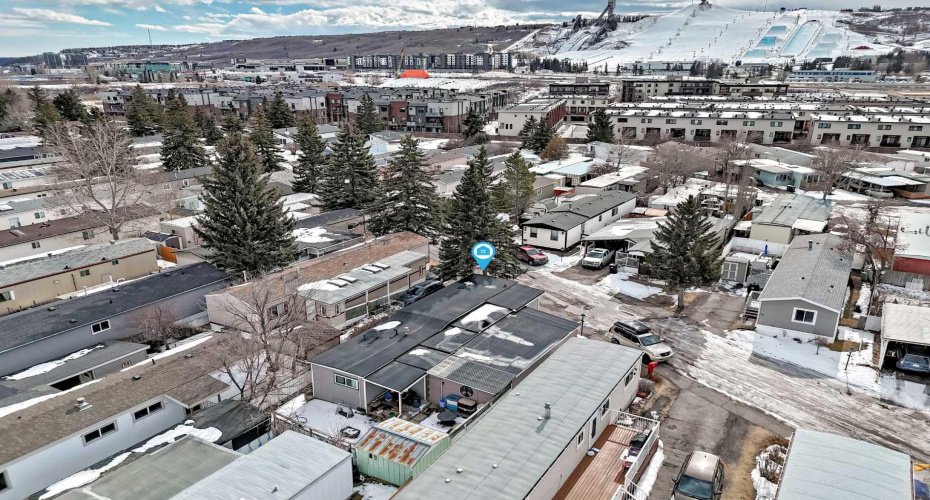 3223 83 Street, Calgary, Alberta t3b 5n1, 3 Bedrooms Bedrooms, ,1 BathroomBathrooms,Mobile,For Sale,83,A2291013