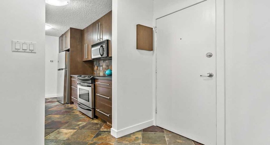 2220 16A Street, Calgary, Alberta T2T 4K2, 1 Bedroom Bedrooms, ,1 BathroomBathrooms,Residential,For Sale,16A,A2291034