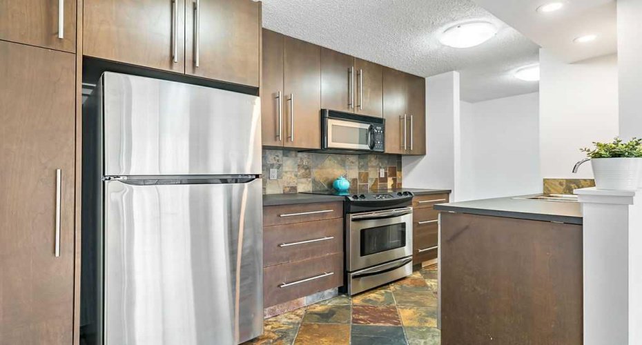 2220 16A Street, Calgary, Alberta T2T 4K2, 1 Bedroom Bedrooms, ,1 BathroomBathrooms,Residential,For Sale,16A,A2291034