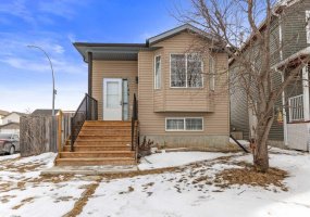 102 Martin Crossing Grove, Calgary, Alberta T3J 3M5, 5 Bedrooms Bedrooms, ,2 BathroomsBathrooms,Residential,For Sale,Martin Crossing,A2291086