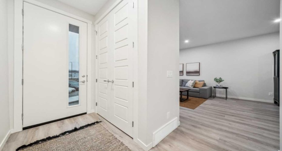 231 Vantage Drive, Cochrane, Alberta T4C3G5, 3 Bedrooms Bedrooms, ,3 BathroomsBathrooms,Residential,For Sale,Vantage,A2291128