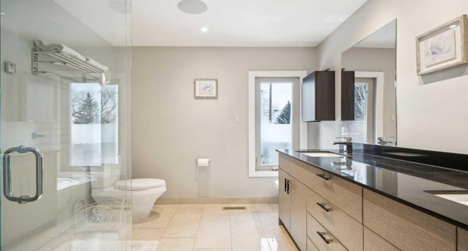 16 MEADOWLARK Crescent, Calgary, Alberta T2V 1Z1, 4 Bedroom Bedrooms, 0 ,3 BathroomBathrooms,Residential,For Sale,MEADOWLARK,0,A2291252