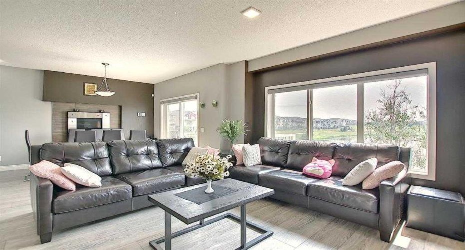 45 Redstone Drive, Calgary, Alberta T3J 0N2, 4 Bedrooms Bedrooms, ,4 BathroomsBathrooms,Residential,For Sale,Redstone,A2291264