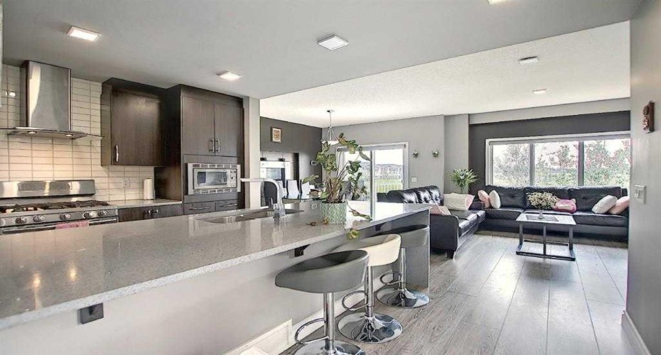 45 Redstone Drive, Calgary, Alberta T3J 0N2, 4 Bedrooms Bedrooms, ,4 BathroomsBathrooms,Residential,For Sale,Redstone,A2291264