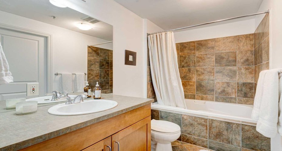 110 7 Street, Calgary, Alberta T2P 5M9, 1 Bedroom Bedrooms, 0 ,1 BathroomBathrooms,Residential,For Sale,7,0,A2273029