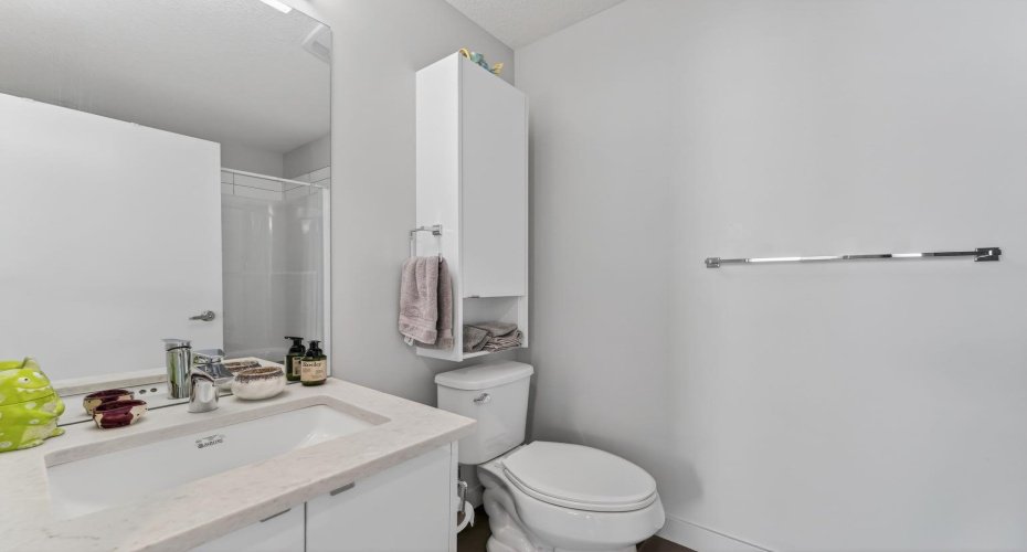 403 Bow Grove, Calgary, Alberta T3B 6E8, 3 Bedrooms Bedrooms, ,3 BathroomsBathrooms,Residential,For Sale,Bow,A2291656
