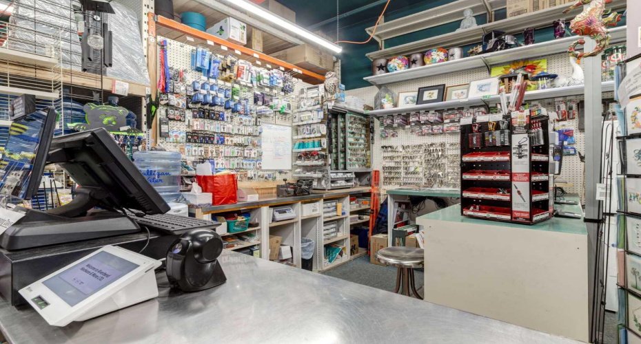 8338 18 Street, Calgary, Alberta T2C 4E4, 0 , 0 ,0,Commercial,For Lease,Riverbend Centre,18,0,A2287492
