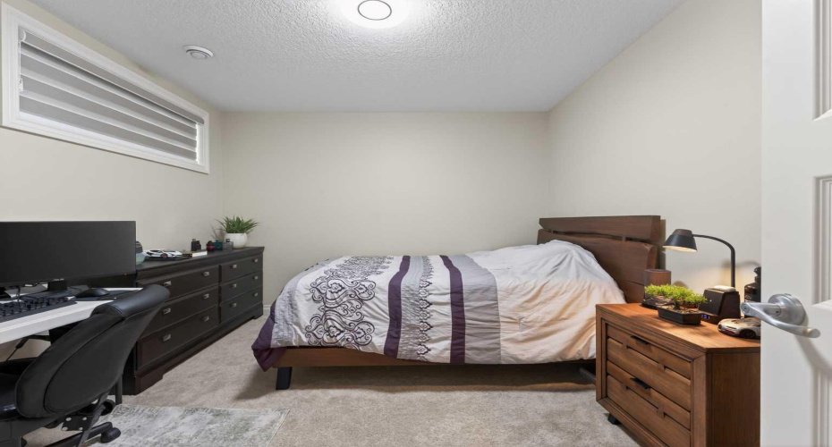 673 Marina Drive, Chestermere, Alberta T1X0S3, 6 Bedrooms Bedrooms, ,4 BathroomsBathrooms,Residential,For Sale,Marina,A2290883