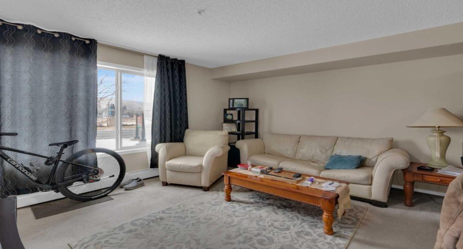 625 Glenbow Drive, Cochrane, Alberta T4C0S7, 1 Bedroom Bedrooms, ,1 BathroomBathrooms,Residential,For Sale,Glenbow,A2291236