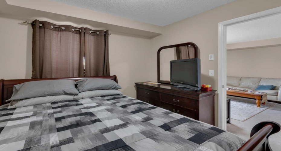 625 Glenbow Drive, Cochrane, Alberta T4C0S7, 1 Bedroom Bedrooms, ,1 BathroomBathrooms,Residential,For Sale,Glenbow,A2291236