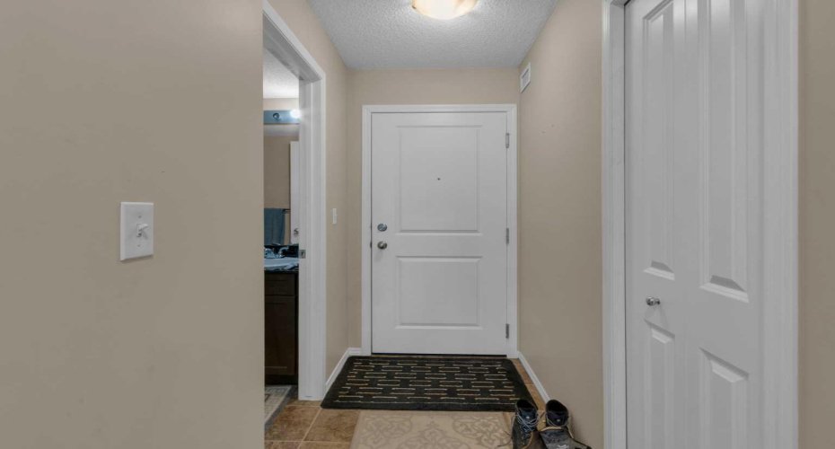 625 Glenbow Drive, Cochrane, Alberta T4C0S7, 1 Bedroom Bedrooms, ,1 BathroomBathrooms,Residential,For Sale,Glenbow,A2291236