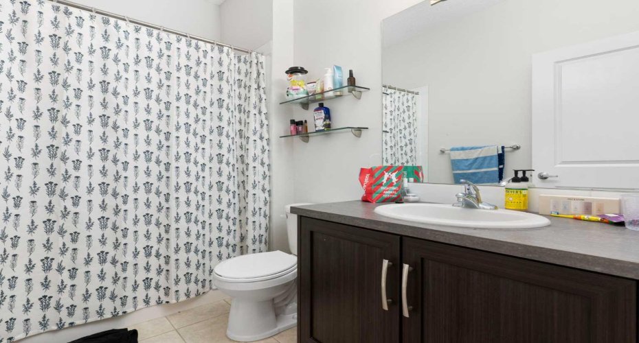 250 Fireside View, Cochrane, Alberta T4C 2M2, 2 Bedrooms Bedrooms, ,2 BathroomsBathrooms,Residential,For Sale,Fireside,A2291408