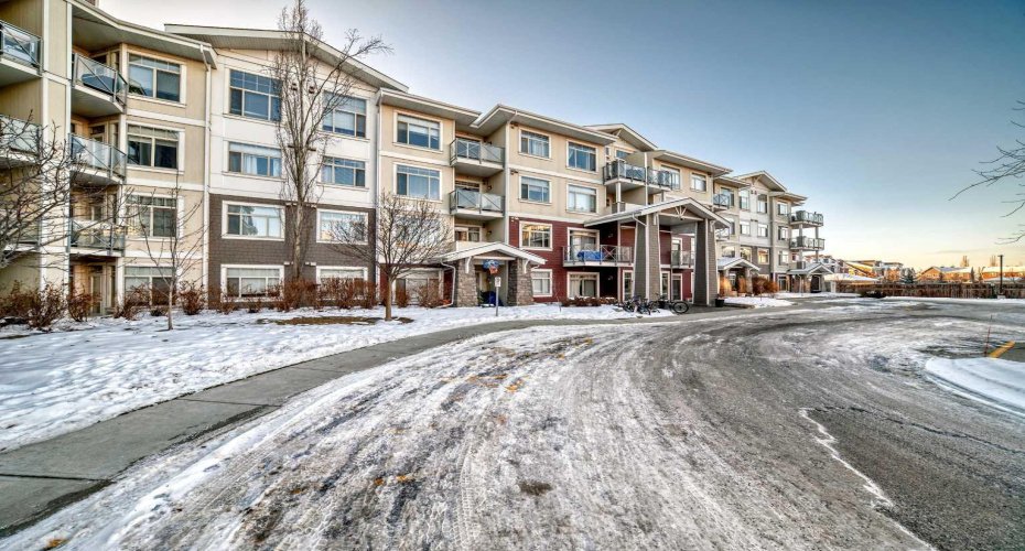 10 Auburn Bay Link, Calgary, Alberta T3M 1Y8, 3 Bedrooms Bedrooms, ,2 BathroomsBathrooms,Residential,For Sale,Auburn Bay,A2291455