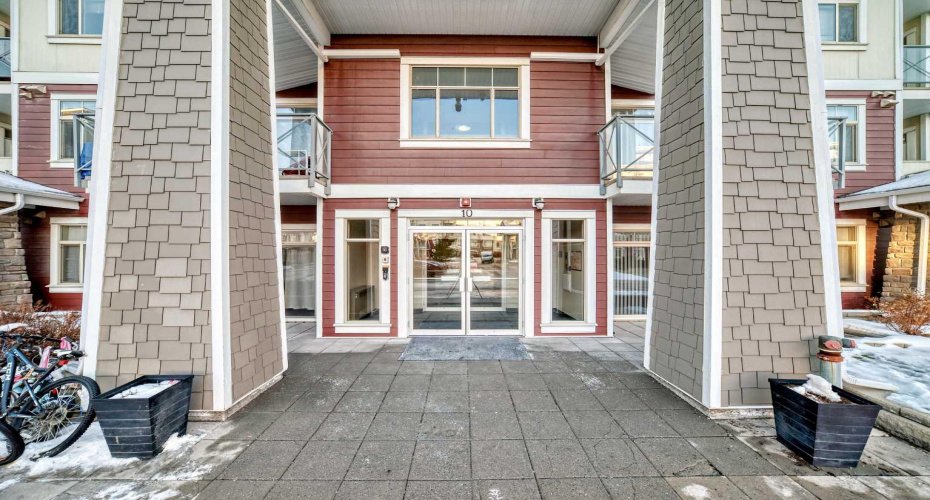 10 Auburn Bay Link, Calgary, Alberta T3M 1Y8, 3 Bedrooms Bedrooms, ,2 BathroomsBathrooms,Residential,For Sale,Auburn Bay,A2291455