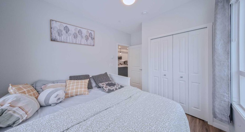 33 Carringham Gate, Calgary, Alberta T3P 2H6, 2 Bedrooms Bedrooms, ,2 BathroomsBathrooms,Residential,For Sale,Carringham,A2291597