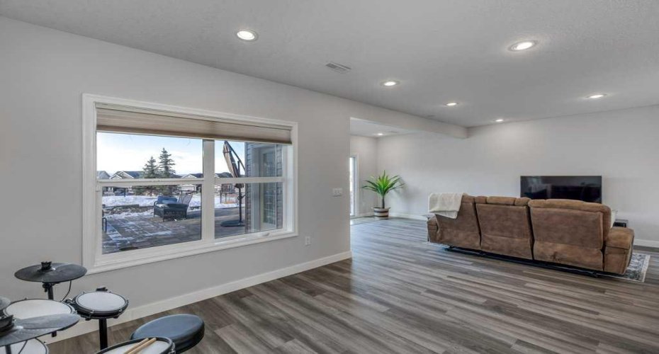 128 Sunset Park, Cochrane, Alberta T4C0N5, 4 Bedrooms Bedrooms, ,4 BathroomsBathrooms,Residential,For Sale,Sunset,A2290294