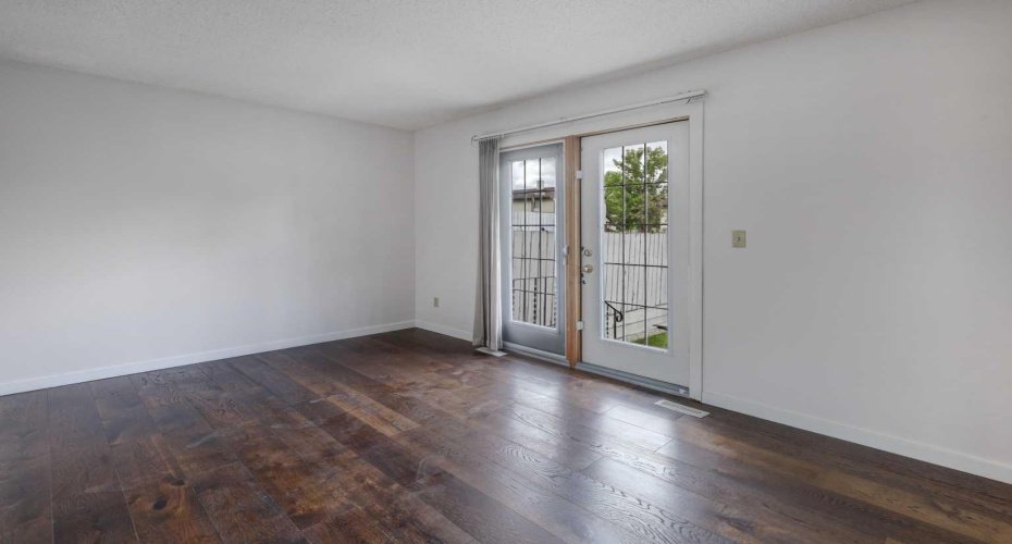 64 Whitnel Court, Calgary, Alberta T1Y 5E3, 2 Bedroom Bedrooms, 0 ,1 BathroomBathrooms,Residential,For Sale,Whitnel,0,A2290841