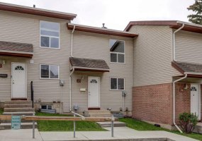 64 Whitnel Court, Calgary, Alberta T1Y 5E3, 2 Bedroom Bedrooms, 0 ,1 BathroomBathrooms,Residential,For Sale,Whitnel,0,A2290841