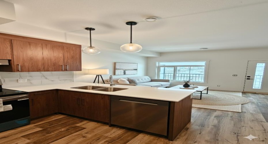 156 Park Street, Cochrane, Alberta T4C2B8, 3 Bedrooms Bedrooms, ,2 BathroomsBathrooms,Residential,For Sale,Park,A2291443