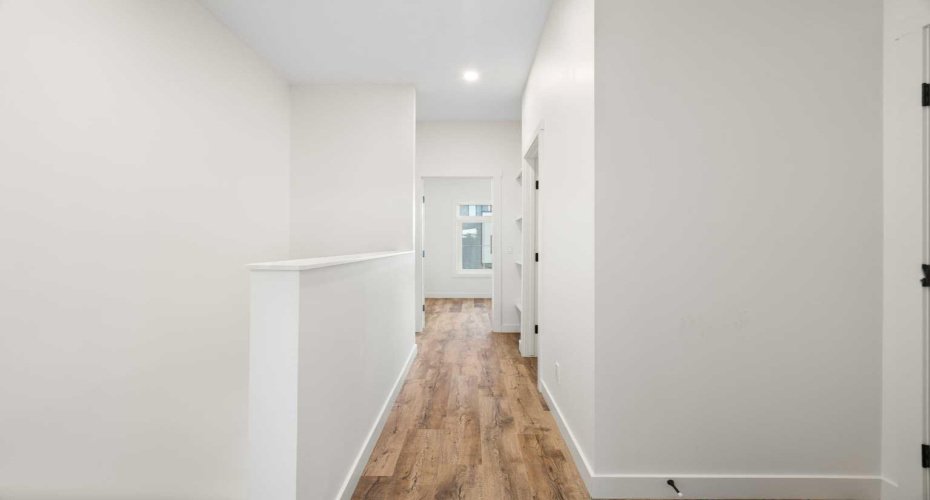 156 Park Street, Cochrane, Alberta T4C2B8, 3 Bedrooms Bedrooms, ,2 BathroomsBathrooms,Residential,For Sale,Park,A2291443