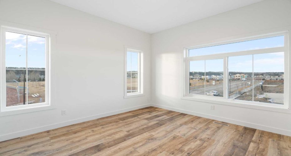 156 Park Street, Cochrane, Alberta T4C2B8, 3 Bedrooms Bedrooms, ,2 BathroomsBathrooms,Residential,For Sale,Park,A2291443