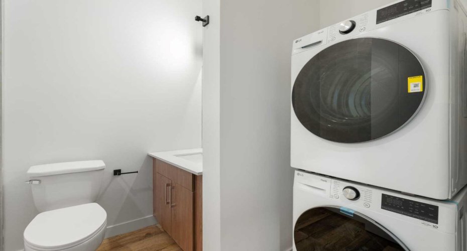 156 Park Street, Cochrane, Alberta T4C2B8, 3 Bedrooms Bedrooms, ,2 BathroomsBathrooms,Residential,For Sale,Park,A2291443