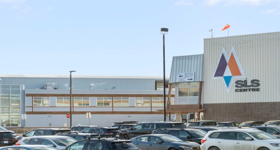 156 Park Street, Cochrane, Alberta T4C2B8, 3 Bedrooms Bedrooms, ,2 BathroomsBathrooms,Residential,For Sale,Park,A2291443