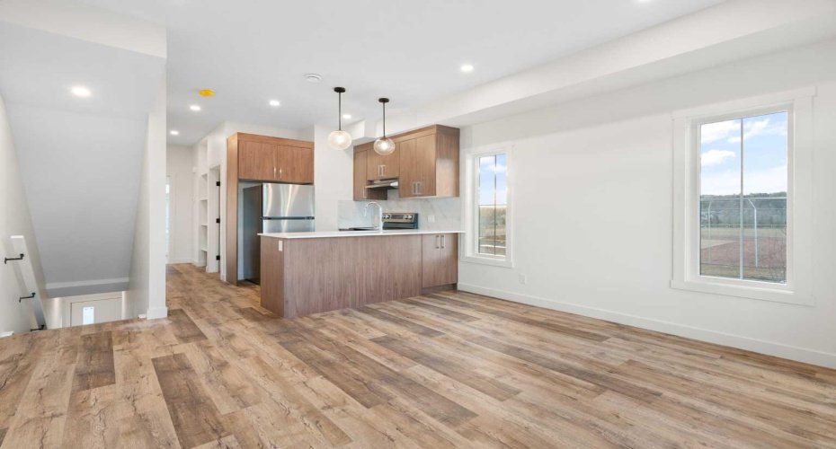 156 Park Street, Cochrane, Alberta T4C2B8, 3 Bedrooms Bedrooms, ,2 BathroomsBathrooms,Residential,For Sale,Park,A2291443