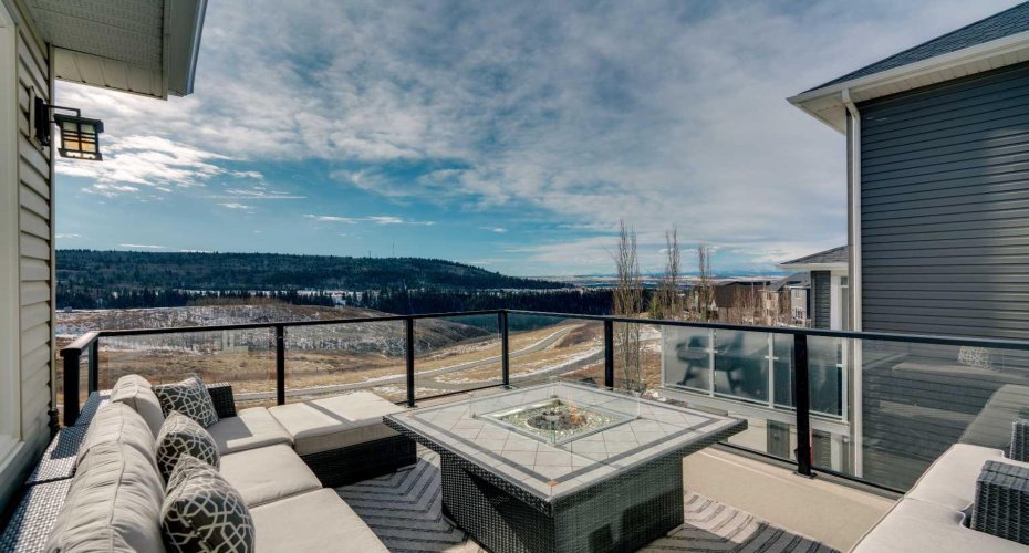 287 Sunset View, Cochrane, Alberta T4C 0N6, 3 Bedrooms Bedrooms, ,4 BathroomsBathrooms,Residential,For Sale,Sunset,A2291445