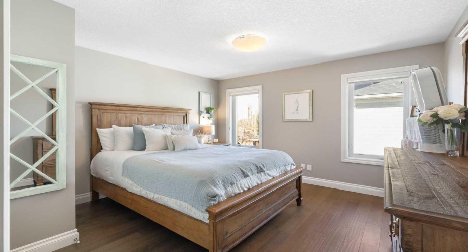 800 E Lakeview Road, Chestermere, Alberta T1X 1R2, 5 Bedrooms Bedrooms, ,4 BathroomsBathrooms,Residential,For Sale,E Lakeview,A2287110