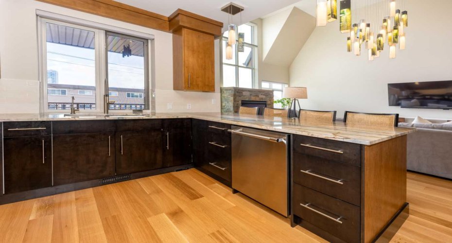 1407 Kensington Close, Calgary, Alberta T2N 3J9, 2 Bedroom Bedrooms, 0 ,3 BathroomBathrooms,Residential,For Sale,Kensington,0,A2291747 1407 Kensington Close, Calgary, Alberta T2N 3J9, 2 Bedroom Bedrooms, 0 ,3 BathroomBathrooms,Residential,For Sale,Kensington,0,A2291747