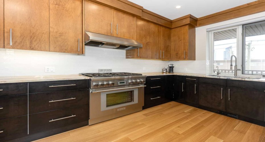 1407 Kensington Close, Calgary, Alberta T2N 3J9, 2 Bedroom Bedrooms, 0 ,3 BathroomBathrooms,Residential,For Sale,Kensington,0,A2291747 1407 Kensington Close, Calgary, Alberta T2N 3J9, 2 Bedroom Bedrooms, 0 ,3 BathroomBathrooms,Residential,For Sale,Kensington,0,A2291747