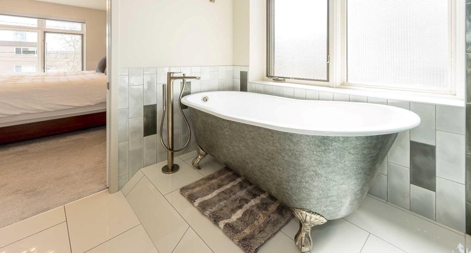 1407 Kensington Close, Calgary, Alberta T2N 3J9, 2 Bedroom Bedrooms, 0 ,3 BathroomBathrooms,Residential,For Sale,Kensington,0,A2291747 1407 Kensington Close, Calgary, Alberta T2N 3J9, 2 Bedroom Bedrooms, 0 ,3 BathroomBathrooms,Residential,For Sale,Kensington,0,A2291747