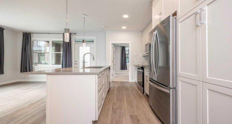 80 Greenbriar Place, Calgary, Alberta t3b6j4, 2 Bedroom Bedrooms, 0 ,2 BathroomBathrooms,Residential,For Sale,Greenbriar,0,A2291693