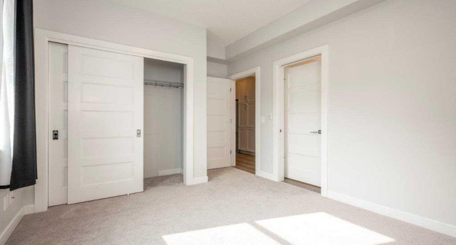 80 Greenbriar Place, Calgary, Alberta t3b6j4, 2 Bedroom Bedrooms, 0 ,2 BathroomBathrooms,Residential,For Sale,Greenbriar,0,A2291693