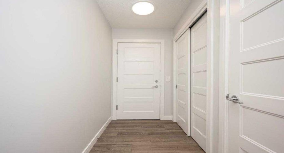 80 Greenbriar Place, Calgary, Alberta t3b6j4, 2 Bedroom Bedrooms, 0 ,2 BathroomBathrooms,Residential,For Sale,Greenbriar,0,A2291693