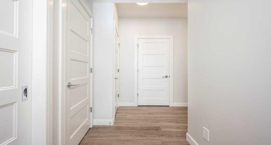 80 Greenbriar Place, Calgary, Alberta t3b6j4, 2 Bedroom Bedrooms, 0 ,2 BathroomBathrooms,Residential,For Sale,Greenbriar,0,A2291693