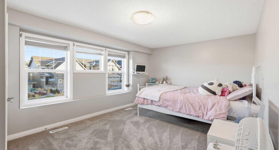 10 Riviera Place, Cochrane, Alberta T4C 0V4, 3 Bedrooms Bedrooms, ,3 BathroomsBathrooms,Residential,For Sale,Riviera,A2291810