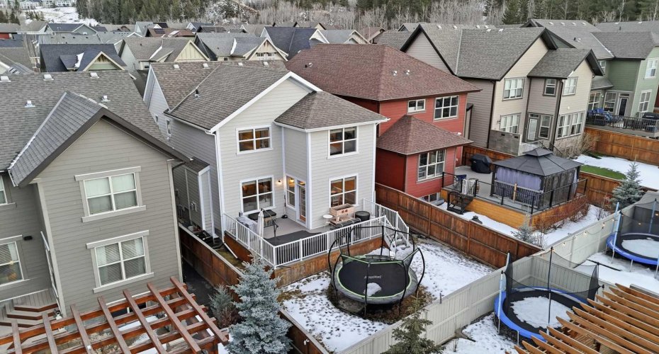 10 Riviera Place, Cochrane, Alberta T4C 0V4, 3 Bedrooms Bedrooms, ,3 BathroomsBathrooms,Residential,For Sale,Riviera,A2291810