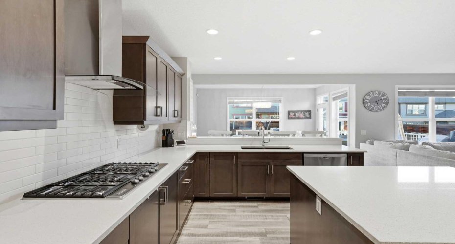 10 Riviera Place, Cochrane, Alberta T4C 0V4, 3 Bedrooms Bedrooms, ,3 BathroomsBathrooms,Residential,For Sale,Riviera,A2291810