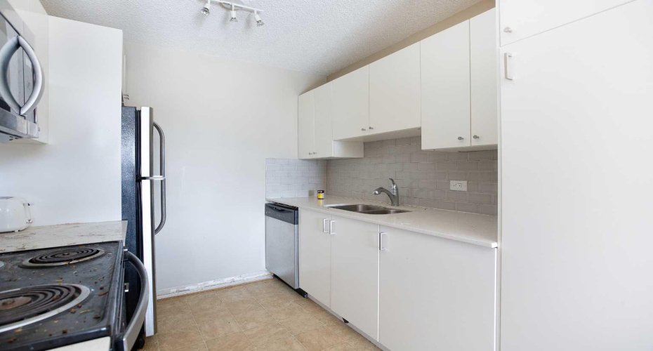 519 17 Avenue, Calgary, Alberta t2s0a9, 1 Bedroom Bedrooms, ,1 BathroomBathrooms,Residential,For Sale,17,A2286921