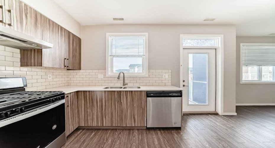 225 Redstone Walk, Calgary, Alberta T3N 1M6, 2 Bedrooms Bedrooms, ,3 BathroomsBathrooms,Residential,For Sale,Redstone,A2287909