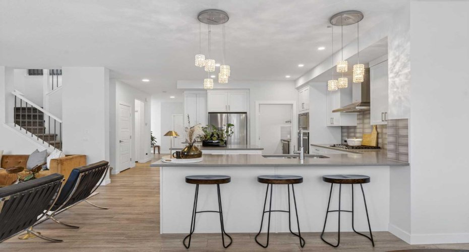 113 Sandpiper Bay, Chestermere, Alberta T1X 0Y5, 5 Bedrooms Bedrooms, ,4 BathroomsBathrooms,Residential,For Sale,Sandpiper,A2290084