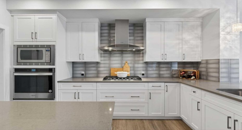 Built in oven and microwave