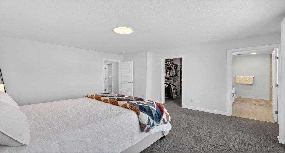 113 Sandpiper Bay, Chestermere, Alberta T1X 0Y5, 5 Bedrooms Bedrooms, ,4 BathroomsBathrooms,Residential,For Sale,Sandpiper,A2290084