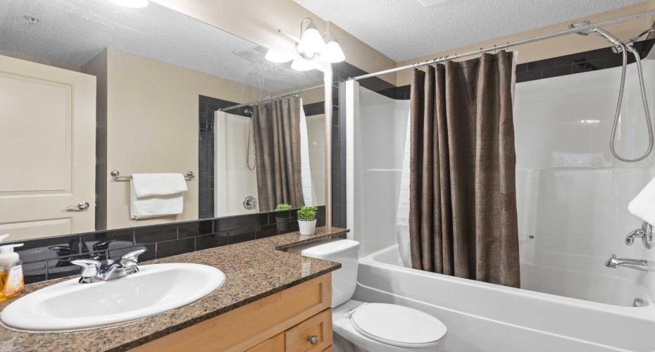 11811 Lake Fraser Drive, Calgary, Alberta T2J 7J4, 2 Bedroom Bedrooms, 0 ,2 BathroomBathrooms,Residential,For Sale,Lake Fraser,0,A2290968
