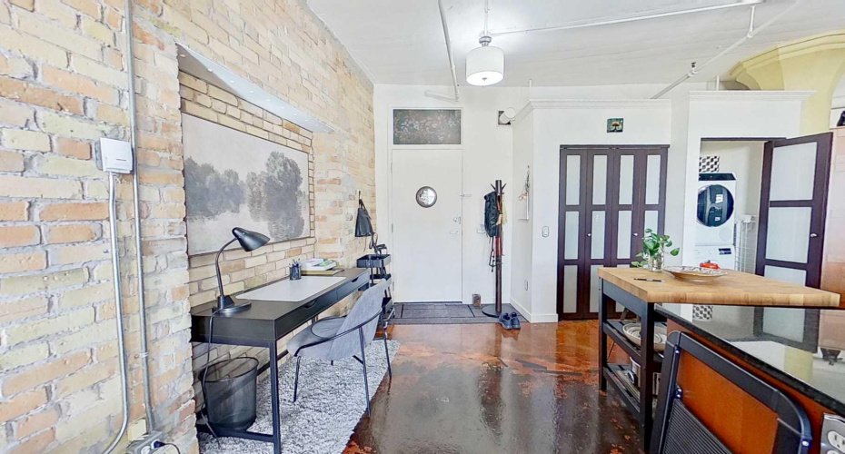 240 11 Avenue, Calgary, Alberta T2R 0C3, 1 Bedroom Bedrooms, 0 ,1 BathroomBathrooms,Residential,For Sale,11,0,A2291141